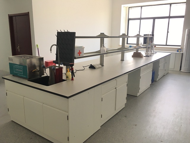 現(xiàn)代化實驗室家具重新定義了化學(xué)實驗室新環(huán)境